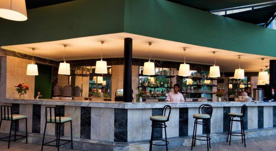 Larissa Hotel