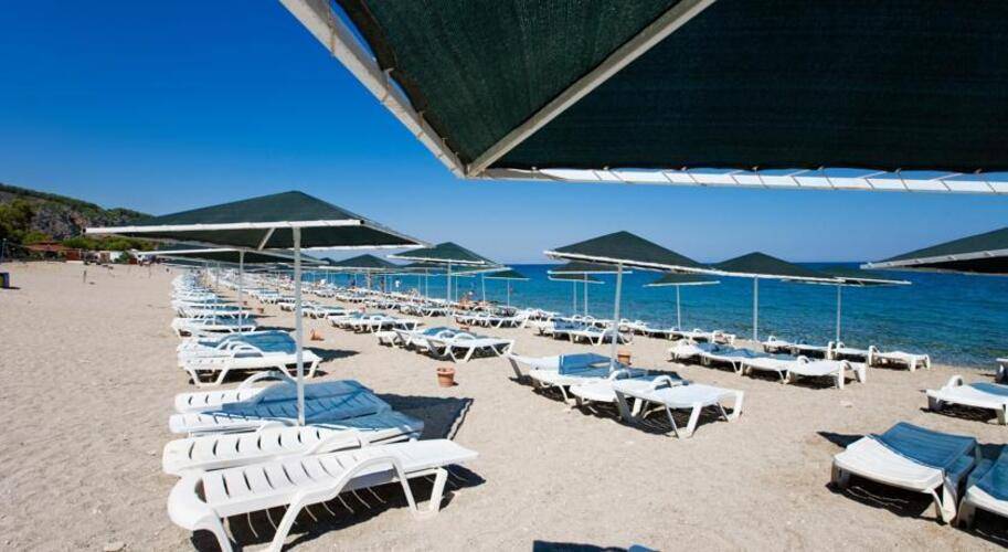 Larissa Hotel
