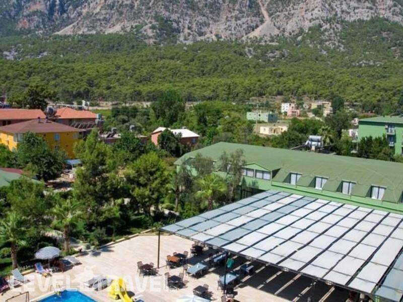 Фотография Larissa Hotel