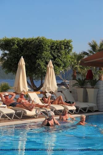 Cettia Beach Resort (Adults Only 16+)