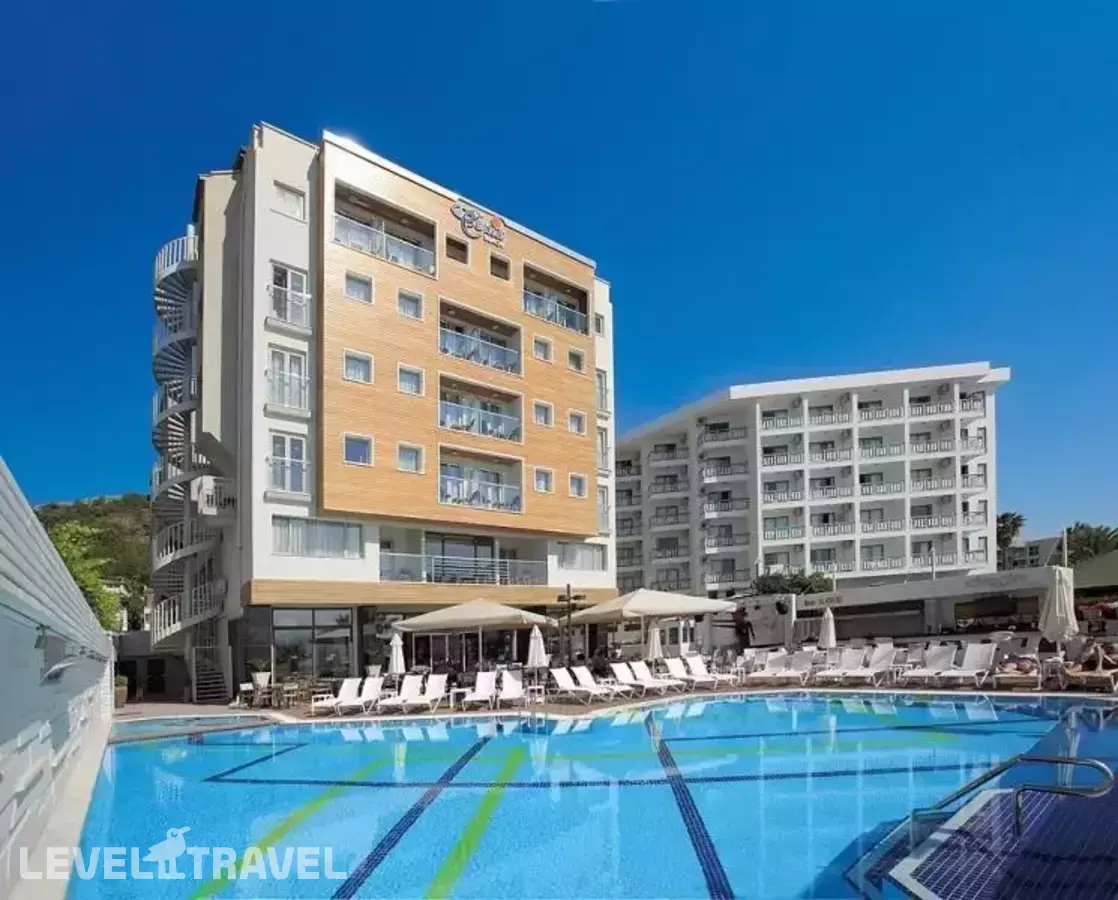 Cettia Beach Resort (Adults Only 16+)