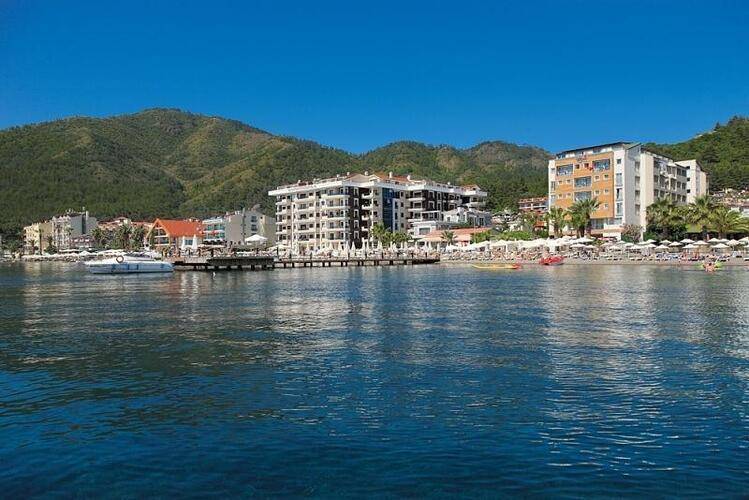 Cettia Beach Resort (Adults Only 16+)