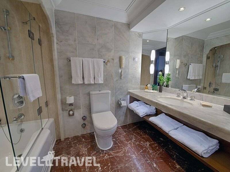 Фотография Hilton Istanbul Bosphorus Hotel