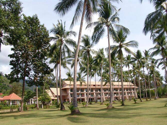 Chang Park Resort & Spa