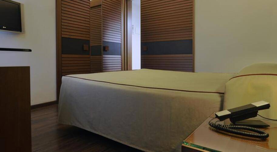 Astoria Hotel — фото 14