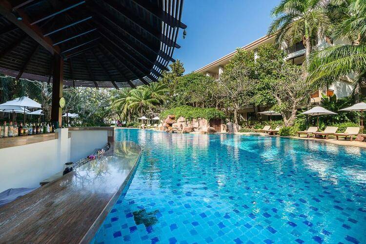 Ravindra Beach Resort & Spa