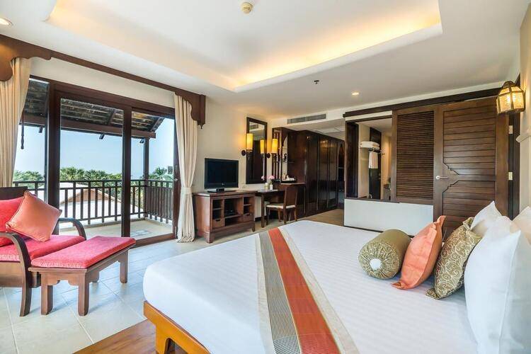 Ravindra Beach Resort & Spa
