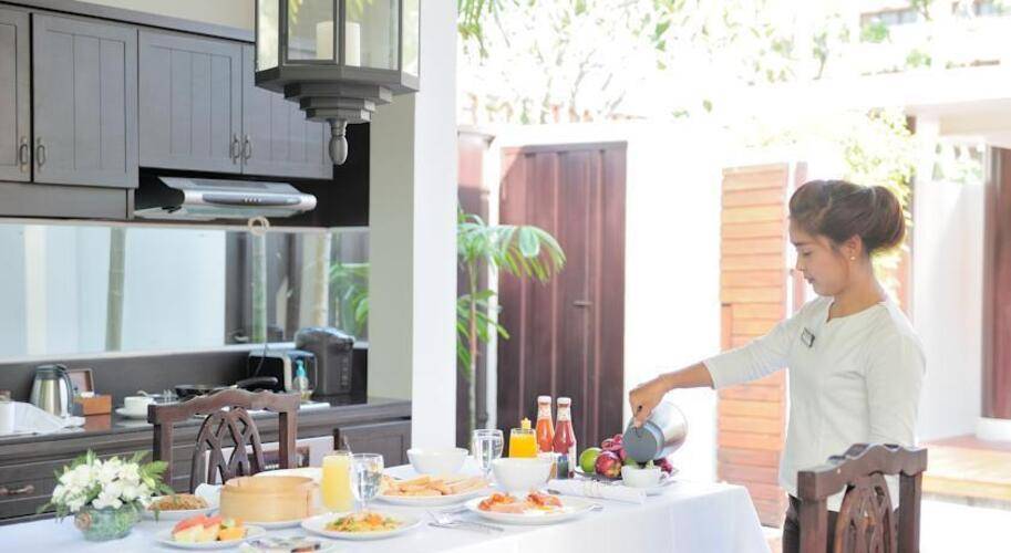 Malisa Villa Suites