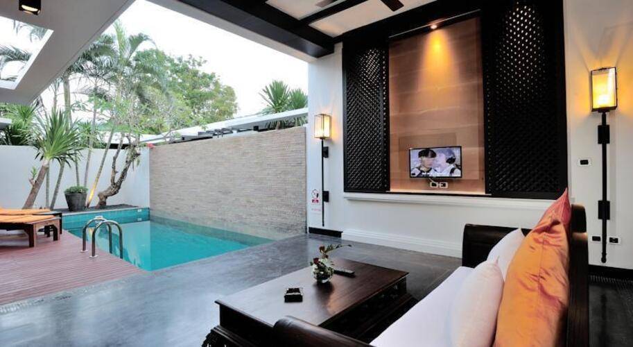 Malisa Villa Suites