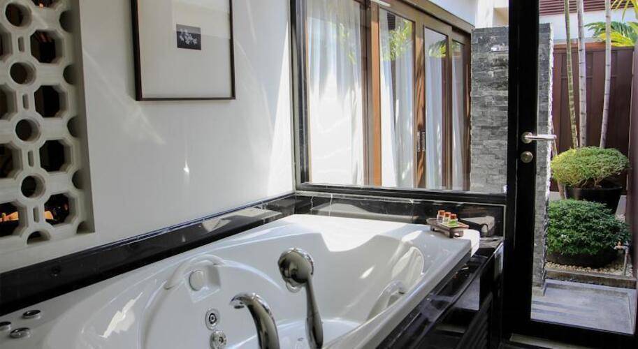 Malisa Villa Suites
