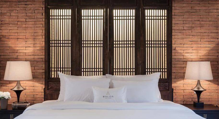 Malisa Villa Suites