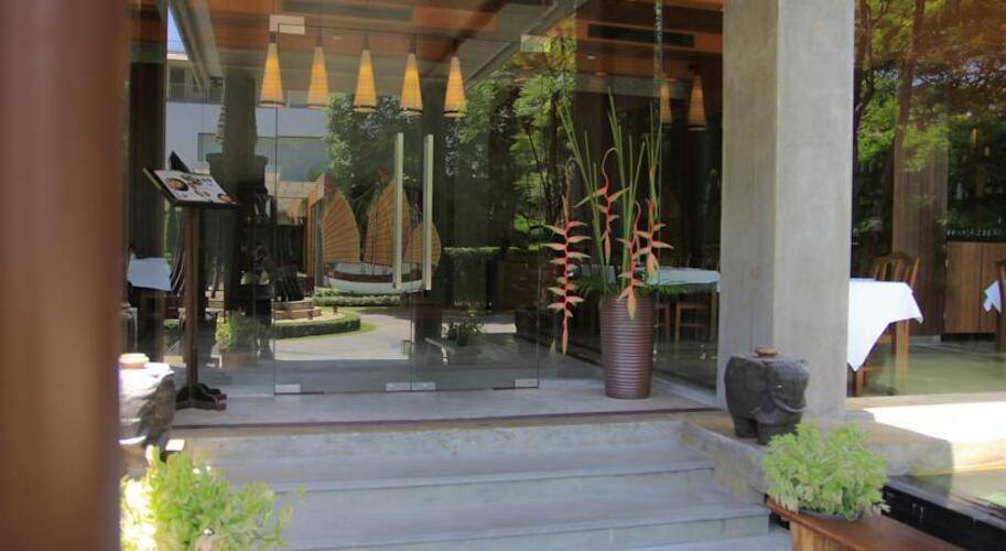 Malisa Villa Suites