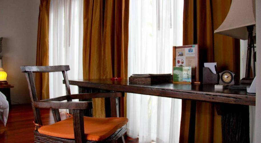 Malisa Villa Suites