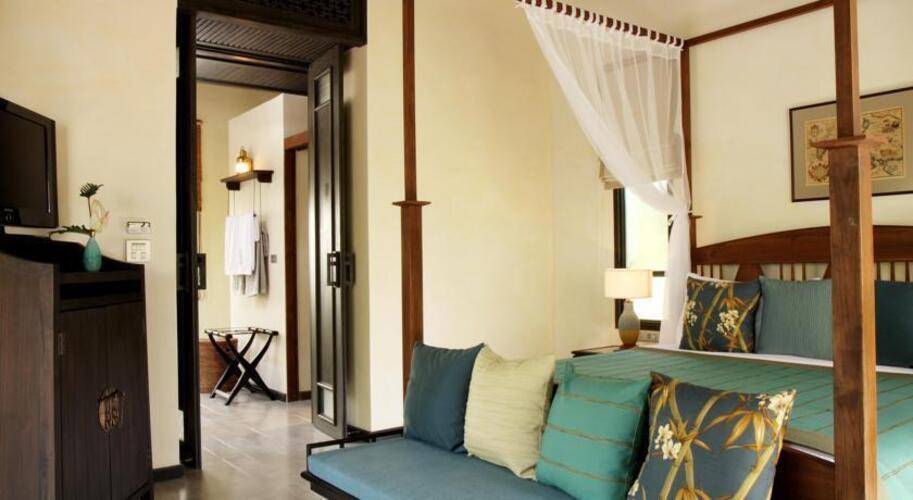 Anantara Lawana Resort & Spa