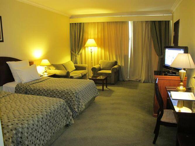 Grand Pyramids Hotel