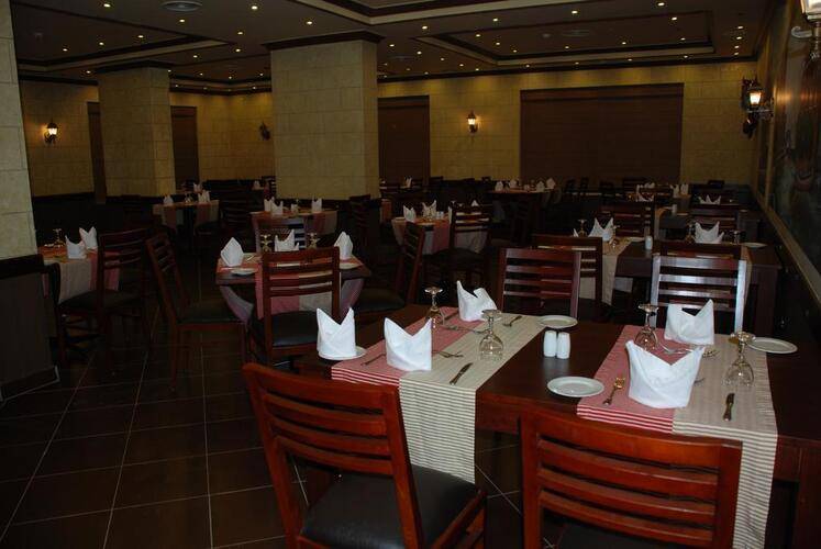 Grand Pyramids Hotel