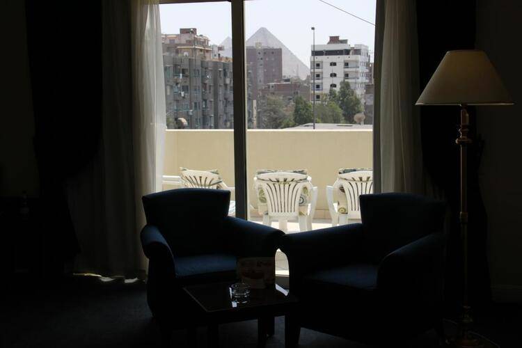 Grand Pyramids Hotel