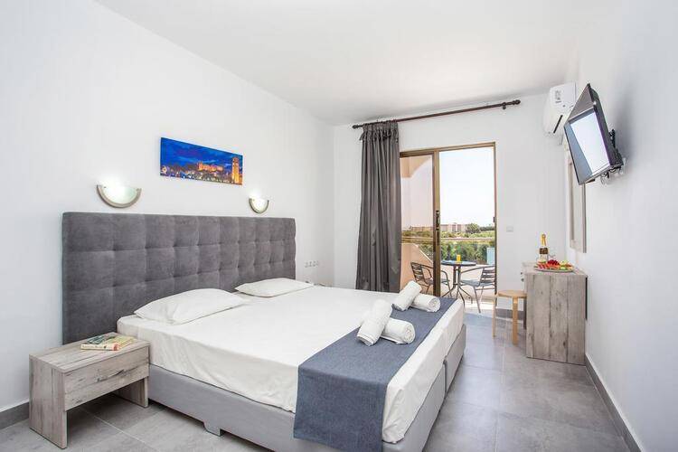 Loutanis Hotel