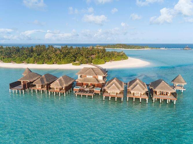 Anantara Dhigu Resort & Spa