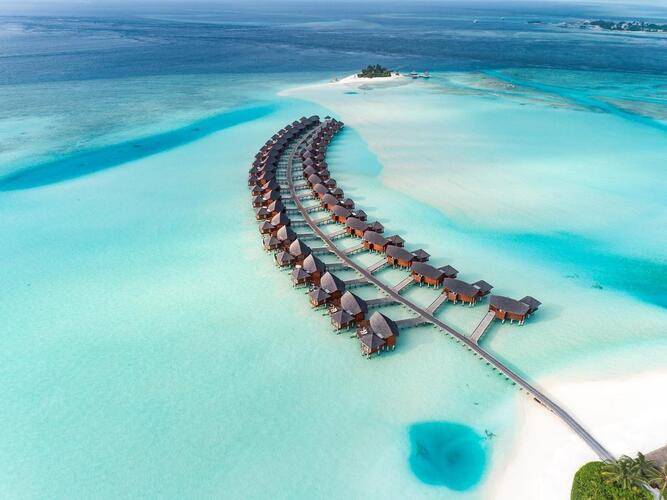 Anantara Dhigu Resort & Spa