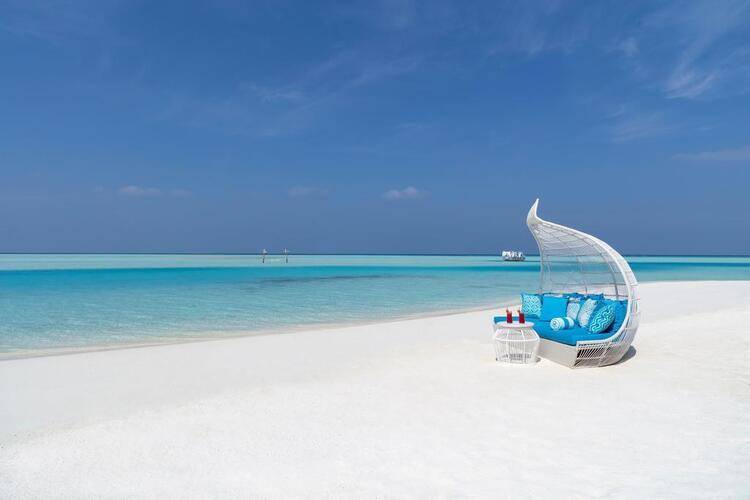 Anantara Dhigu Resort & Spa