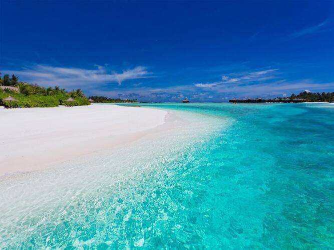 Anantara Dhigu Resort & Spa