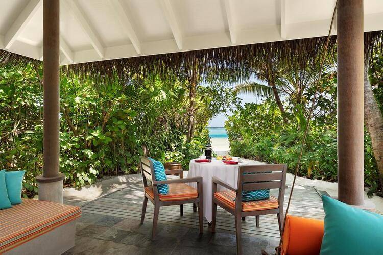 Anantara Dhigu Resort & Spa