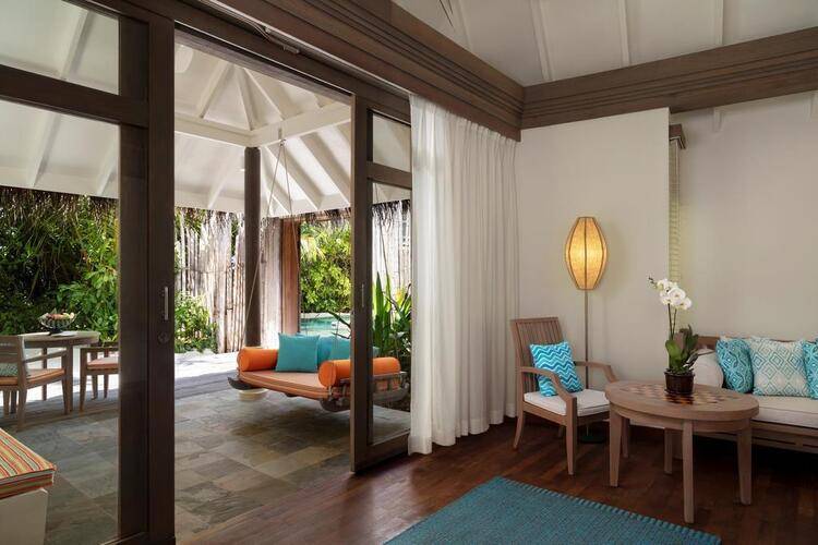 Anantara Dhigu Resort & Spa