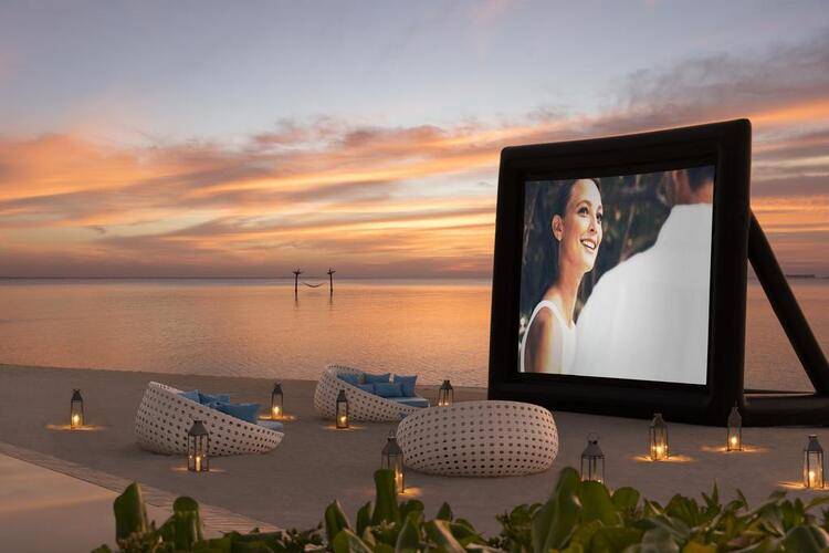 Anantara Dhigu Resort & Spa