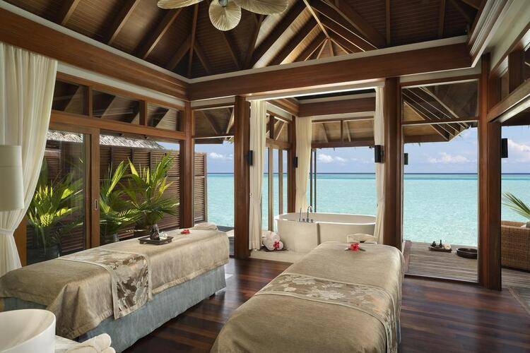 Anantara Dhigu Resort & Spa