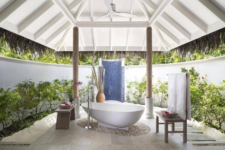Anantara Dhigu Resort & Spa