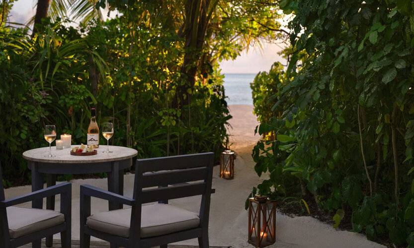 Anantara Dhigu Resort & Spa