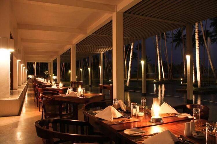 Blue Water Hotel