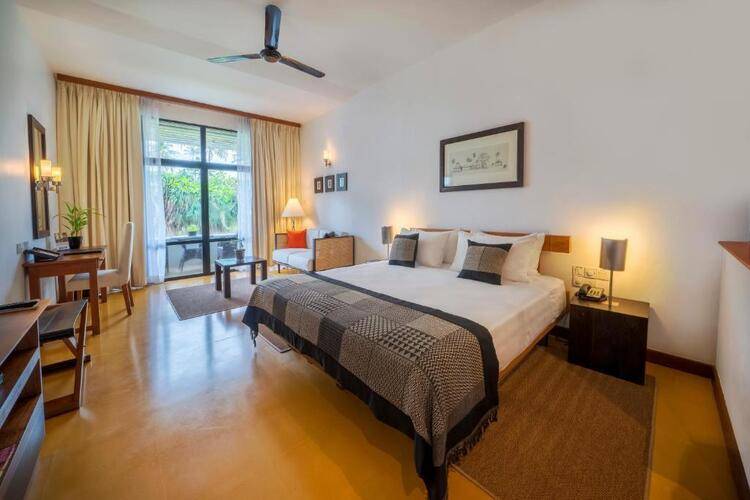 Blue Water Hotel