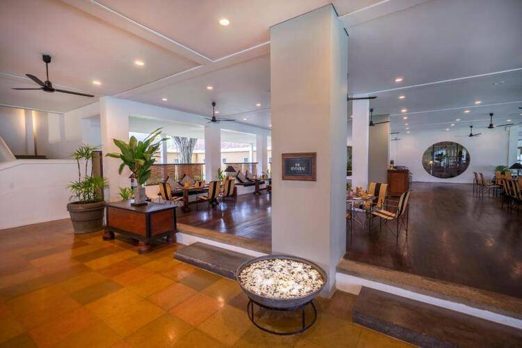 Blue Water Hotel