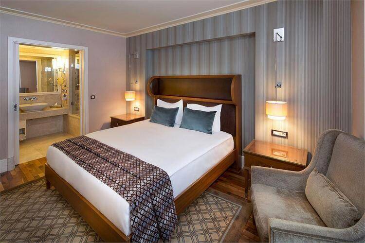 Titanic City Hotel