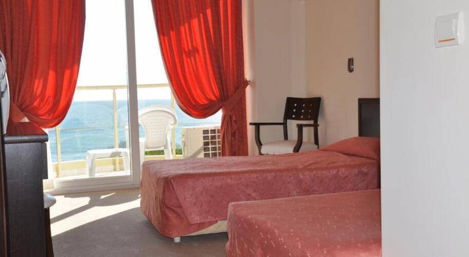 Arora Hotel
