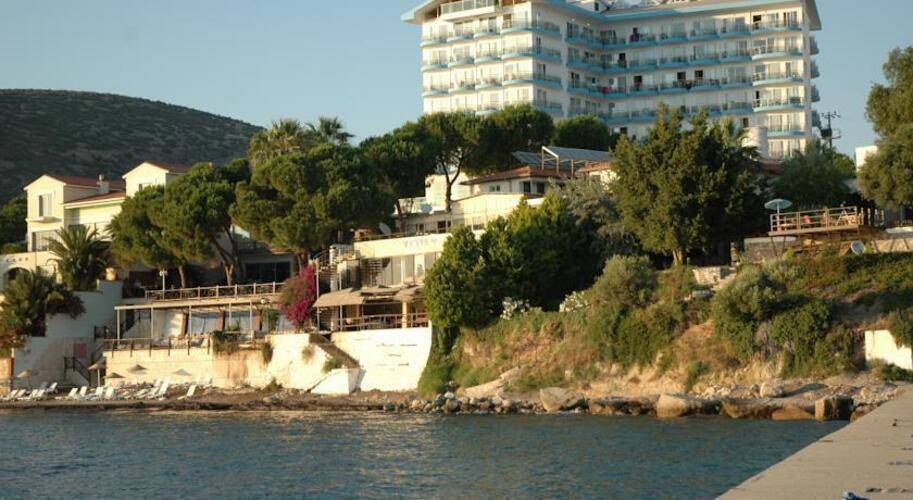 Arora Hotel