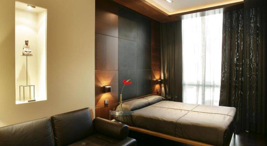 Urban Hotel