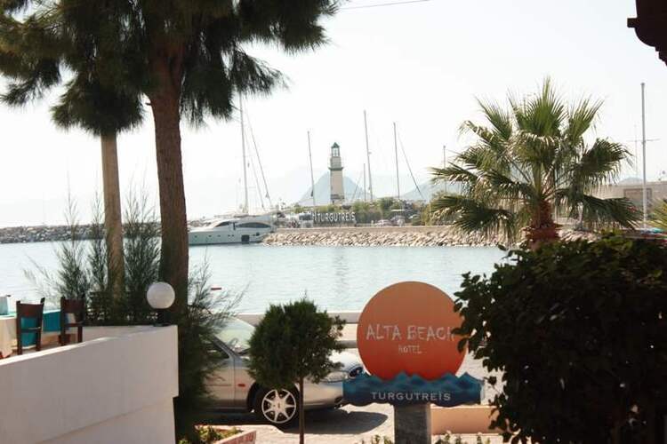 Alta Beach Hotel