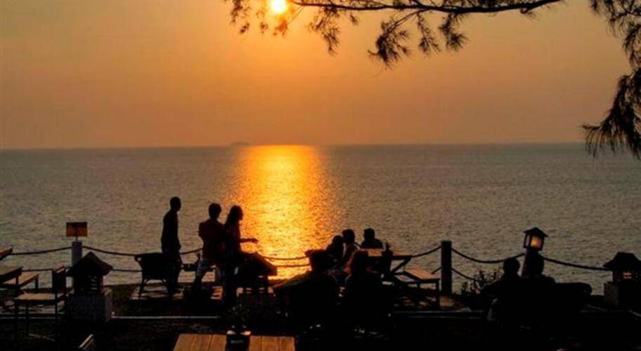 Phi Phi Holiday Resort (Ex.Holiday Inn Resort Phi Phi Island)