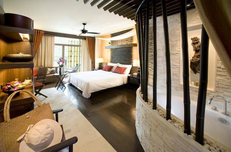 Centara Grand Mirage Beach