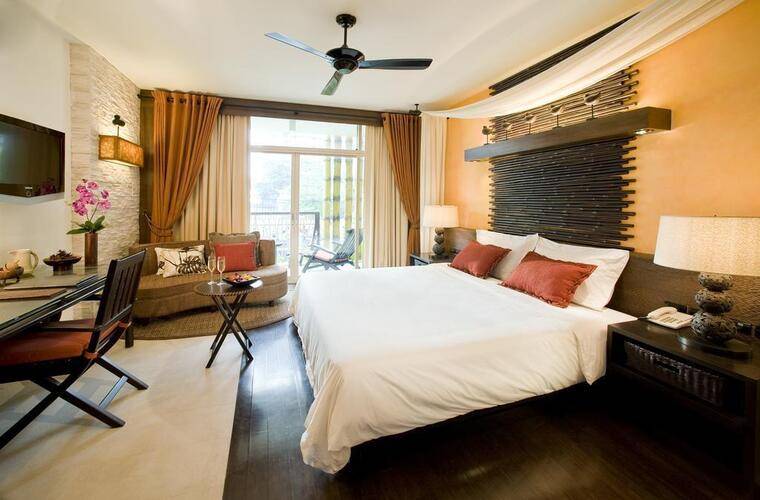 Centara Grand Mirage Beach