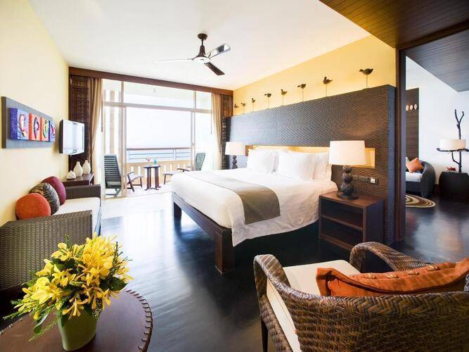 Centara Grand Mirage Beach