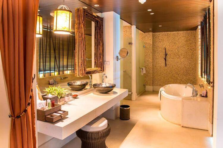 Centara Grand Mirage Beach
