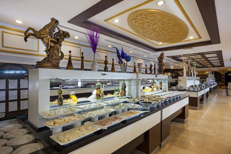 Roma Beach Resort & Spa