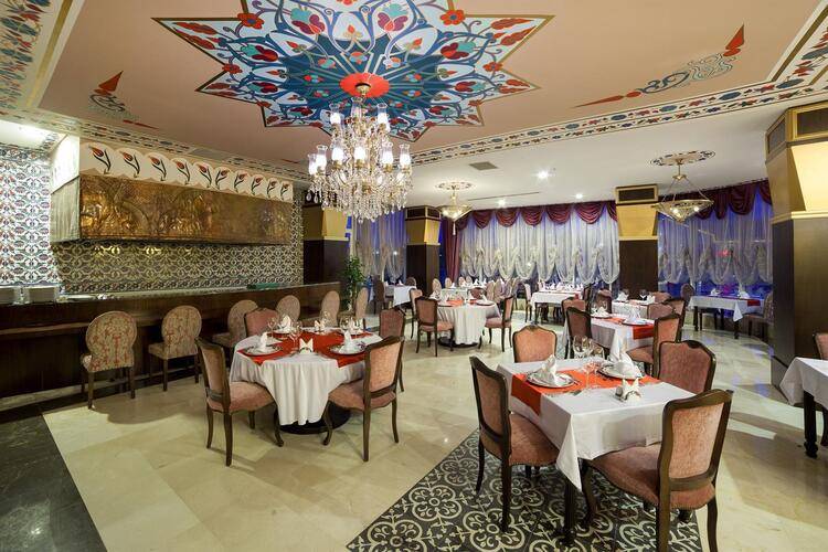 Roma Beach Resort & Spa