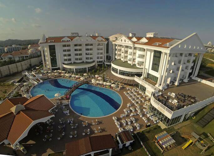 Roma Beach Resort & Spa