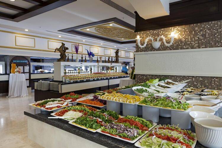 Roma Beach Resort & Spa