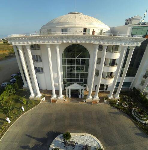 Roma Beach Resort & Spa